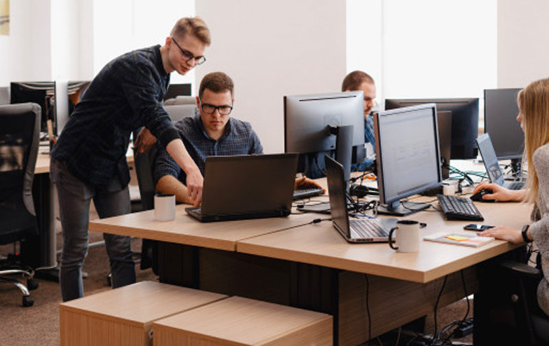 just_fix_it's tweet photo. No more headaches from coordinating computer setup and onboarding tasks. Just Fix It has you covered. Learn more: https://t.co/jokd7S8LP2 https://t.co/iDUkcRql5D