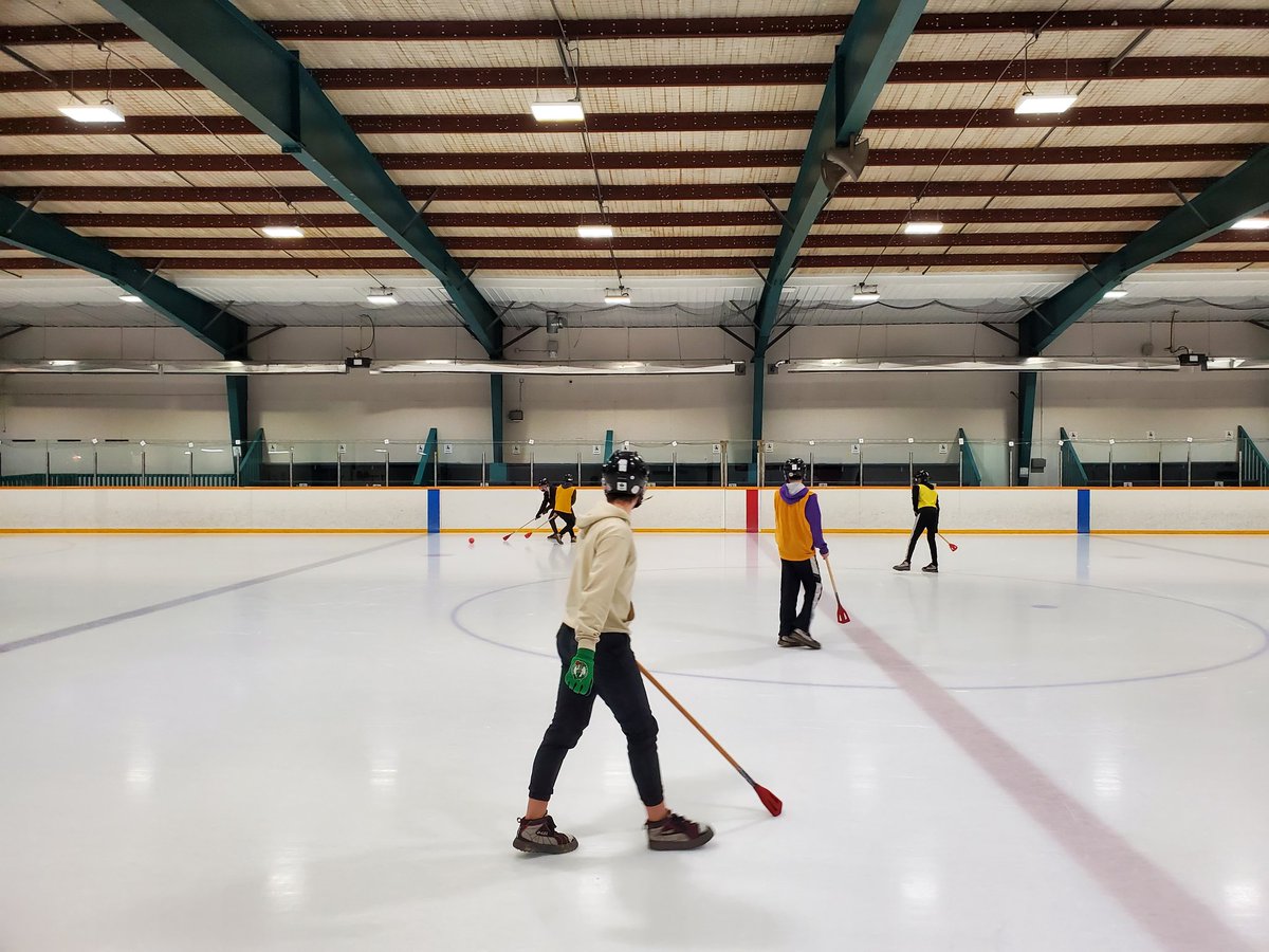 habs27iz's tweet photo. @MMGCI SPED 20 enjoying the benefits of broomball! #spedrocks #bephysicallyactive #lifelongphysicalactivity @StoonPubSchools https://t.co/h3uPhl98Q5