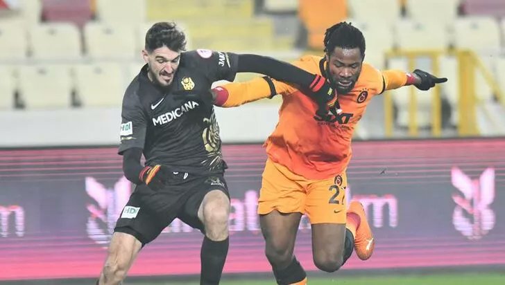 #TurkiyeKupasi 🇹🇷
Résultats huitièmes de finale :
- Malatyaspor 1-1 (6-7 tab) Galatasaray
- Sivasspor 2-1 Adana Demirspor
- Bursaspor 0-3 Antalyaspor https://t.co/ENc7PbZ0pb