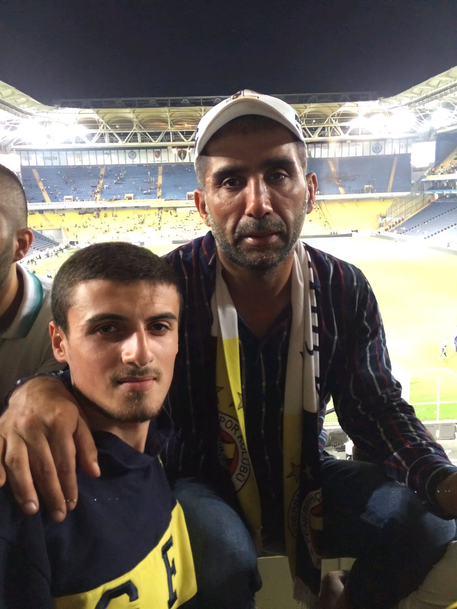 OKRecepp's tweet photo. Geride öyle bir aile bıraktın ki kardeşlerin seni en güzel şekilde anmak için birbirileriyle yarışır oldu.Seni ve bıraktığın sancağı adına yaraşır, namına yakışır bir şekilde en güzel yerlerde haykırıp,en hayırlı işlerle yaşatacağız.Mekânın cennet olsun..#DualarımızdasınSefaReis https://t.co/AceEiNItpl