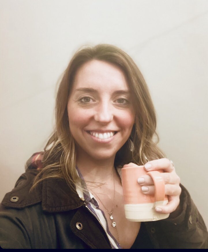 CherylBall_'s tweet photo. I think I’ve started a trend! My friends are all sending me their “I love my Loaf Mug” selfies! @lovelyloaf @NOW_Group https://t.co/61DK6JKXYt