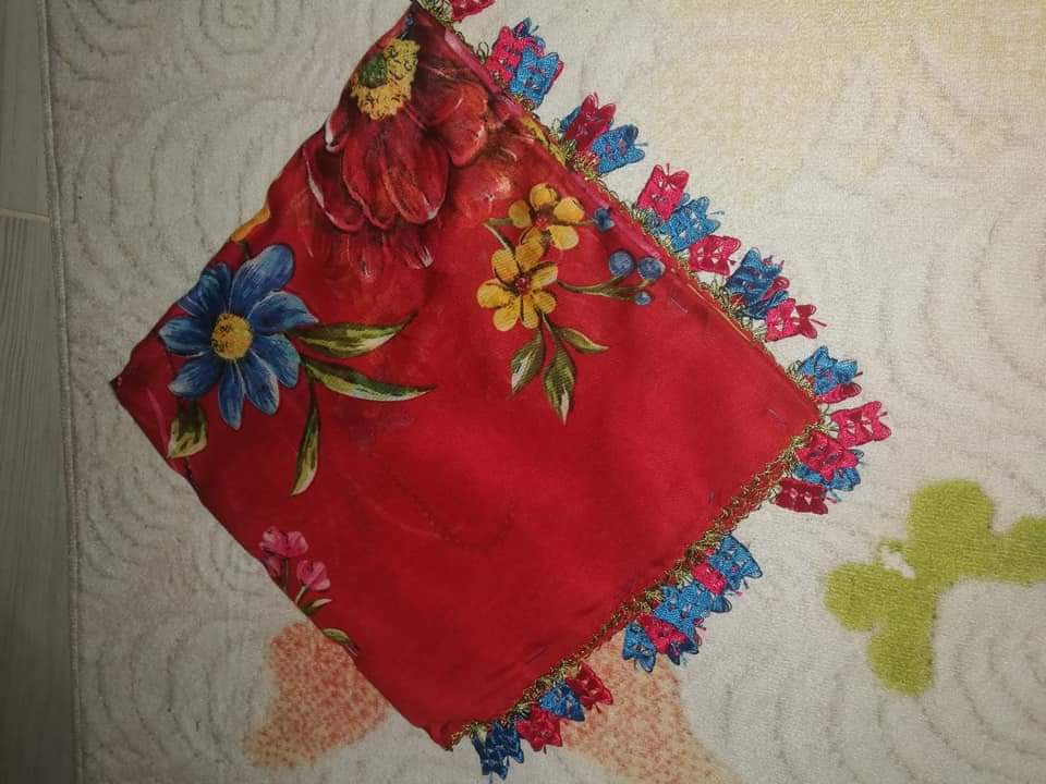 Gmz96030274's tweet photo. #MasumlarApartmanı selamin aleyküm benm iki kizim var iki ve 3 yasindalar onlara tek basima bakiyorum bunlari yapip  satarak sizde alip bana ve kizlarma yardim edermisimiz yada Rt yaparak destek olurmsunuz ne olur 50 TL tülbent 20 patik lif 15 TL bebek patigi lütfen destek olun https://t.co/IBVmqEOhmq