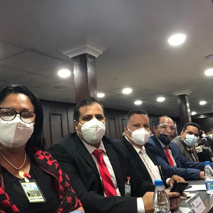 #EnDesarrollo || Desde la sede del Parlamento Nacional, los Diputados de la Patria por el Estado Trujillo acompañamos a nuestro Pdte <a href="/NicolasMaduro/">Nicolás Maduro</a> en su Mensaje Anual a la Nación. #ElEsequiboEsDeVenezuela 
<a href="/jorgerpsuv/">Jorge Rodríguez</a> <a href="/irisvarela/">maria iris varela</a> <a href="/PartidoPSUV/">PSUV</a> <a href="/RangelSilva4F/">Rangel Silva</a>