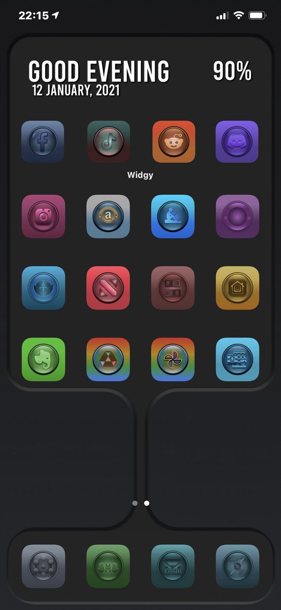 aauspitz's tweet photo. Clean colorful setup with #HardCandy icons by @kyawthihaphyo and wall by @Attairdu57slm. Next step, play for AE on gimp. #nojailbreak #unjailbroken #ios14homescreen #iOS14 https://t.co/qYhvZyXfve