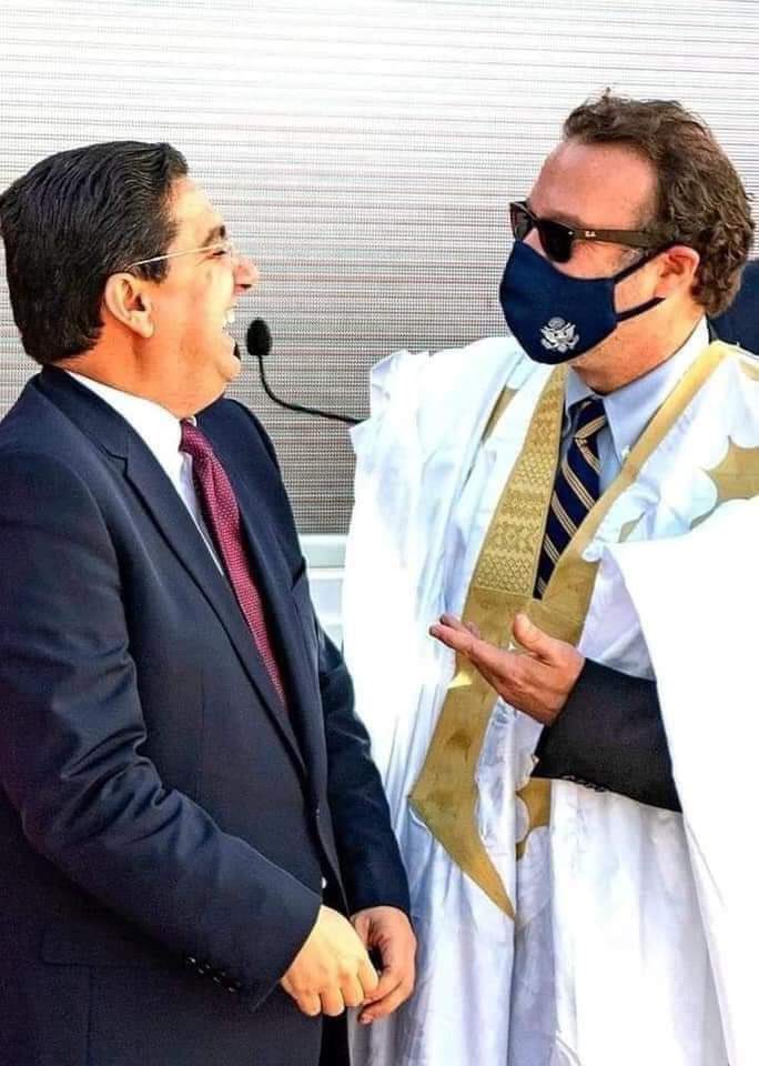 sammanembark's tweet photo. ديفد شينكر : سمعت الحرب في #الصحراء_الغربية قلت مع راسي نسيت الخوذة والسترة 
بوريطة : 😂😂😂 https://t.co/Nstlatrm5L