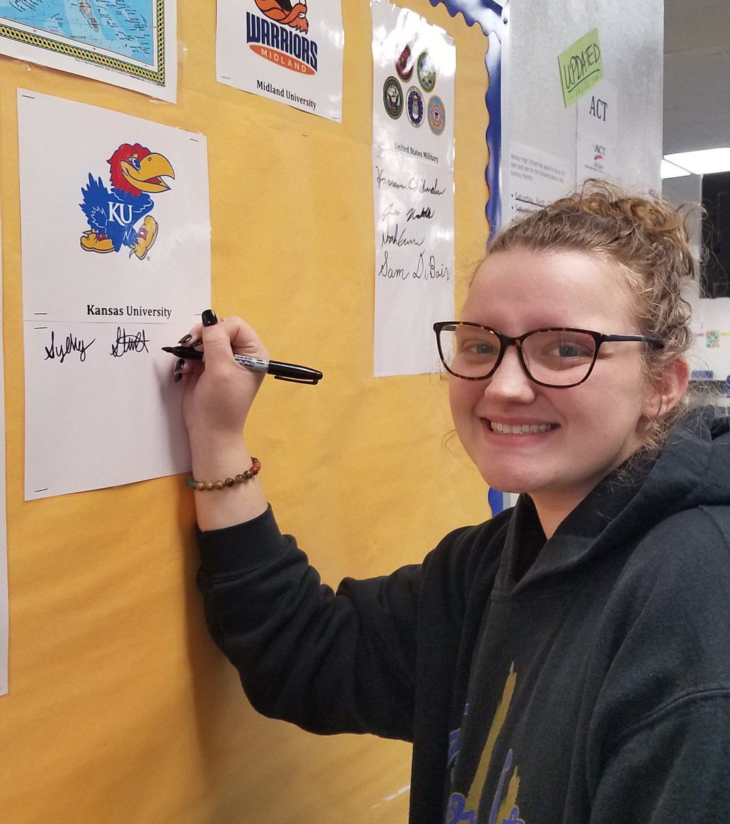 wahoopublic's tweet photo. So this @wahoopublic senior is going to @UnivOfKansas next fall!! Proud of you, @SydStuchlik!! 

#ExcellenceEverywhere 
#GoWahooBlue https://t.co/1iSgTsR7Vl