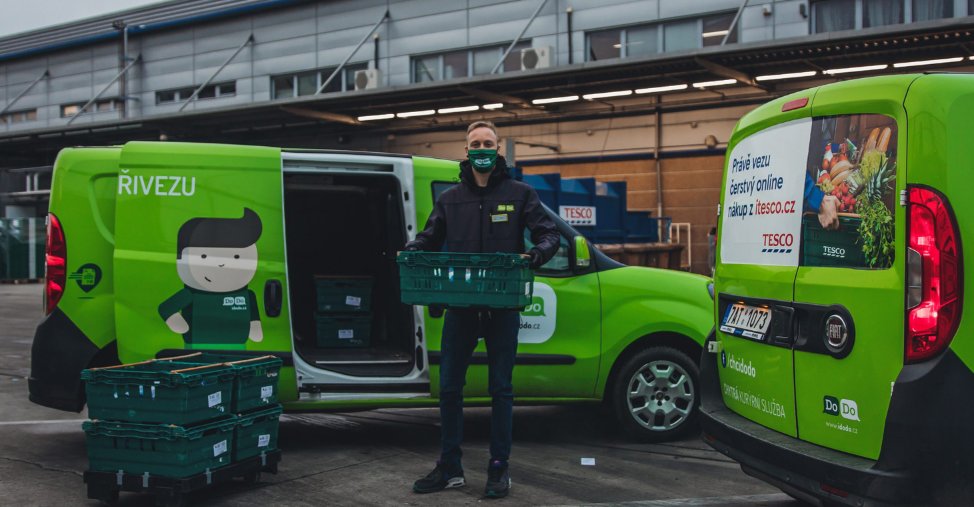 Microsoft's tweet photo. ✅ Embedding resilience
✅ Integrating new products
✅ Getting to know customers better

Check out how retailers in Central and Eastern Europe are innovating: https://t.co/0MuITEwI0X 🛒