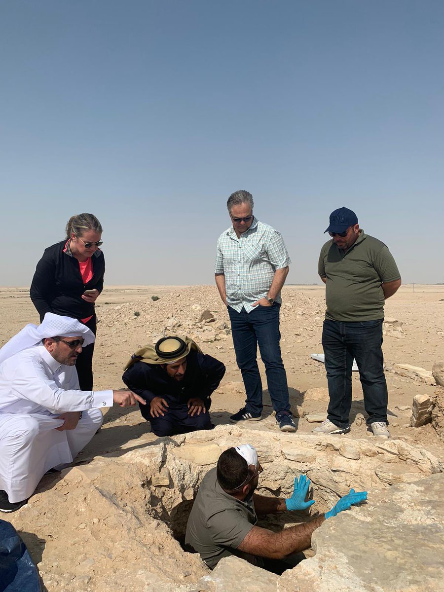 almayassahamad's tweet photo. يسعدنا أن نعلن عن اكتشاف بقايا أثرية في مدافن العسيلة، أحد أقدم المواقع التاريخية في قطر. 
وذلك في إحدى المقابر، التي يرجع تاريخها إلى الفترة ما بين العامين 300 قبل الميلاد و300 ميلادي. https://t.co/JH5IQh1pzQ