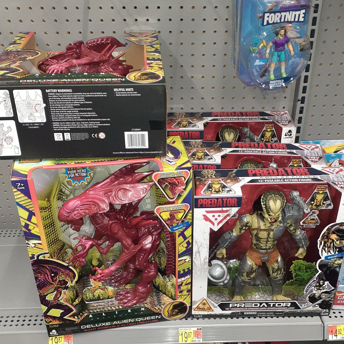 At Walmart Now! The Hunt Begins!

#lanard 
#actionFigures
#Walmart 
#Yautja
#Xenomorph 
#StanWinston
#arnoldschwarzenegger 
#predator 
#Aliens
#gijoe 
#StopBuyingOutdatedSoldiers 
#toyslagram
#Toys4All