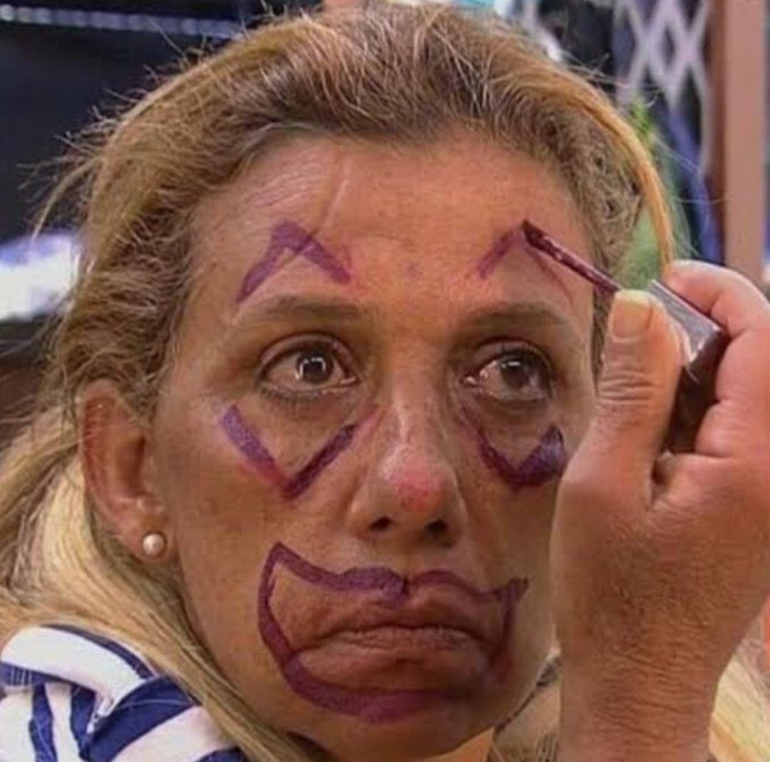 Christian_Btst's tweet photo. imagens que definem os personagens dessa história
1- lisa barcelos
2- duda reis
3- nego do borel
4- os pais da Duda: "eu avisei" https://t.co/P3evzG8u8q