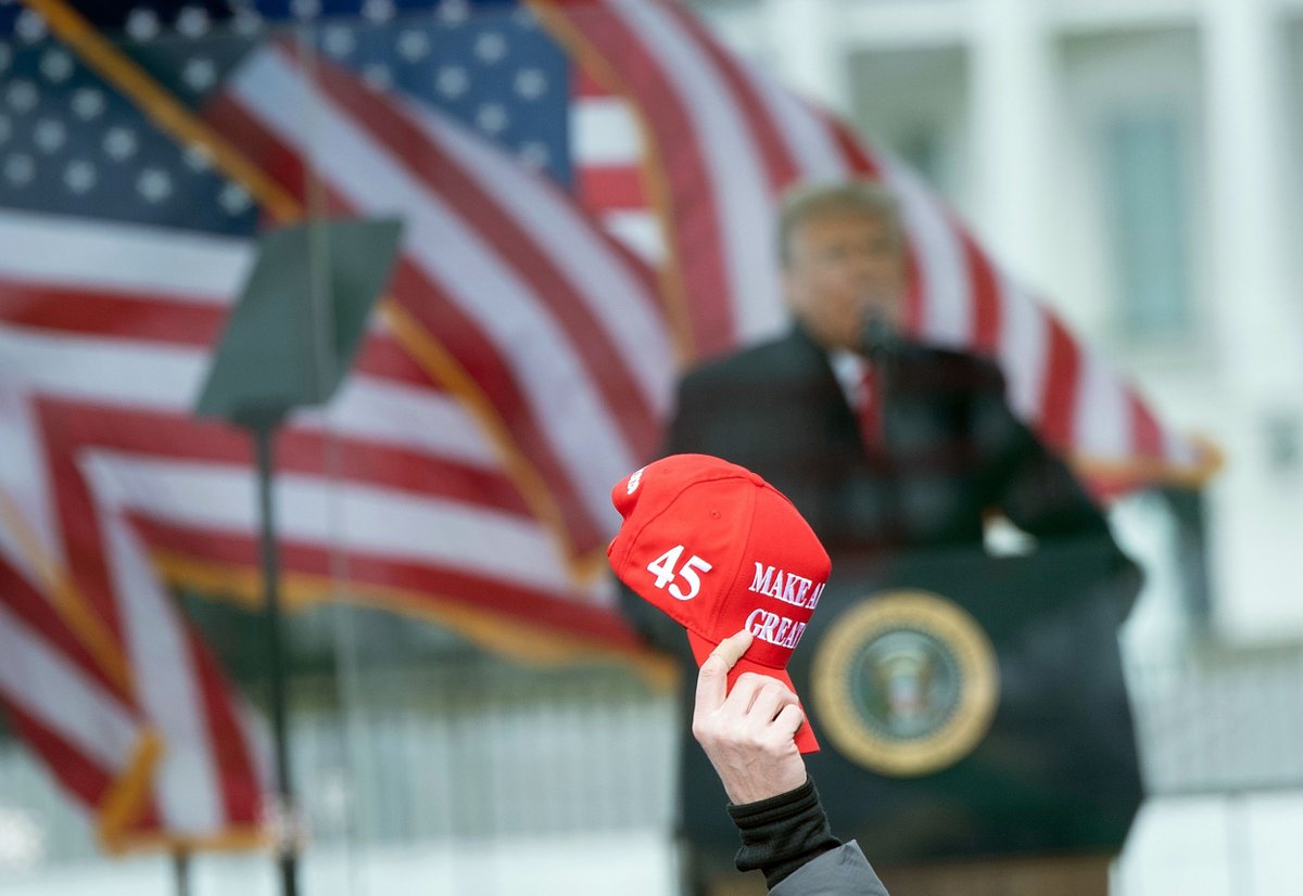 SocialPowerOne1's tweet photo. Donald Trump's Approval Rating Following Capitol Riot Ties His All-Time Low: Poll https://t.co/28ZswcH1GX https://t.co/c4zX6T8sBx