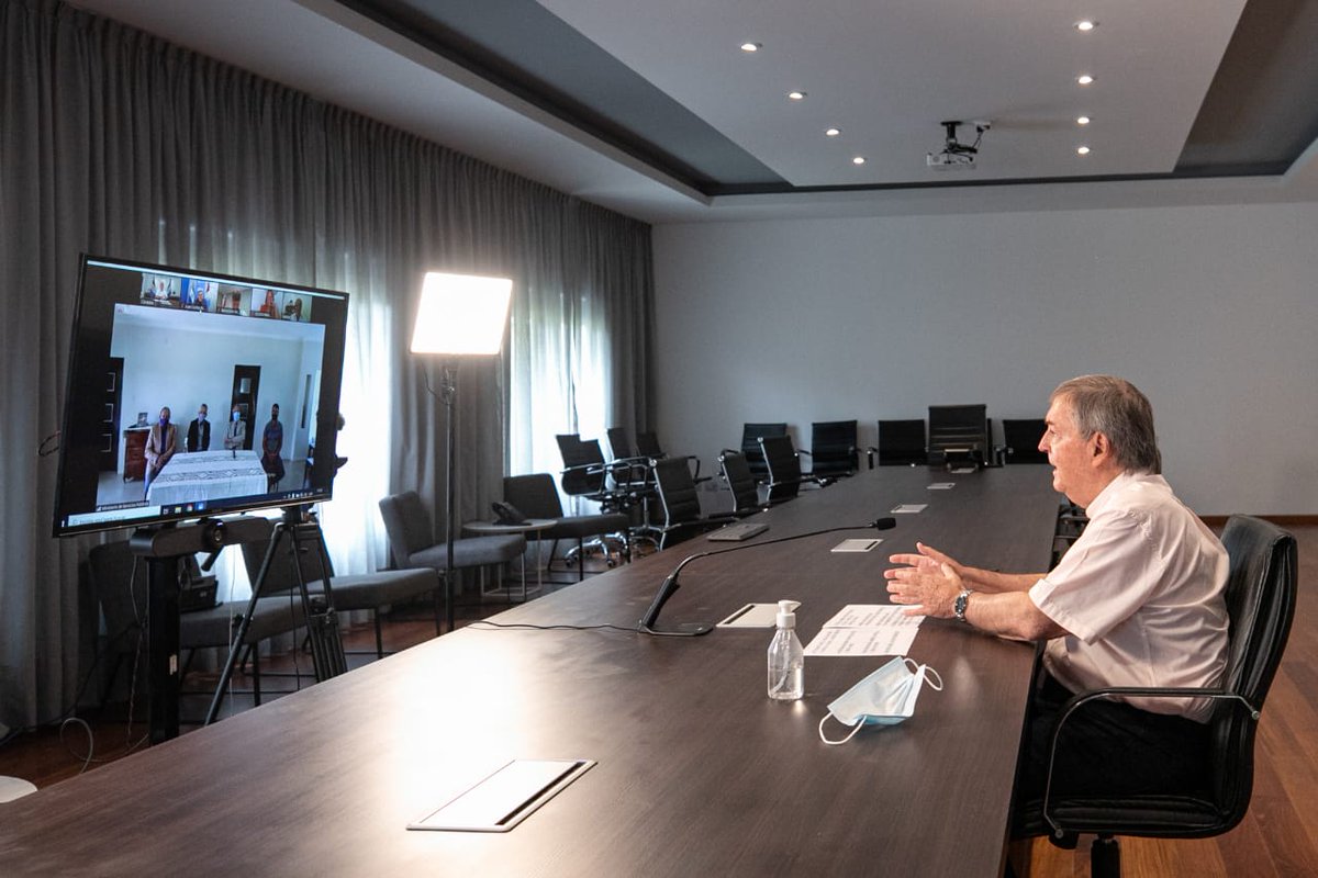 MinDSocialCBA's tweet photo. Se trata de la primera etapa de la red de #GasNatural que ya beneficia a 124 habitantes de la localidad, y avanzamos en la ejecución de la segunda etapa de la obra, que llevará el gas a 530 vecinos más. 👪
#GasNatural
#ColoniaItaliana https://t.co/o0y8TYd3Sq