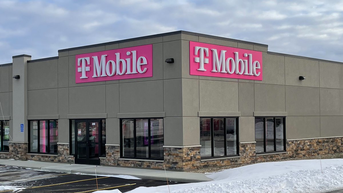 Blazing fast #5G… you betcha! 👍🏻😁

We’ve plowed the snow and are excited to open up the doors to our newest <a href="/TMobile/">T-Mobile</a> store in Austin, Minnesota! 🎉