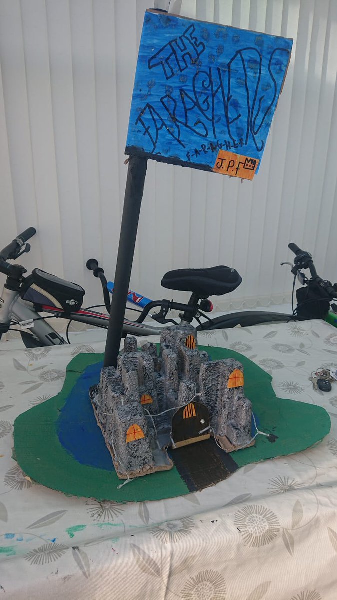 paulf79's tweet photo. @Year5Croxteth Joel's castle Art and Craft upcycling. https://t.co/cd5IZsTovB