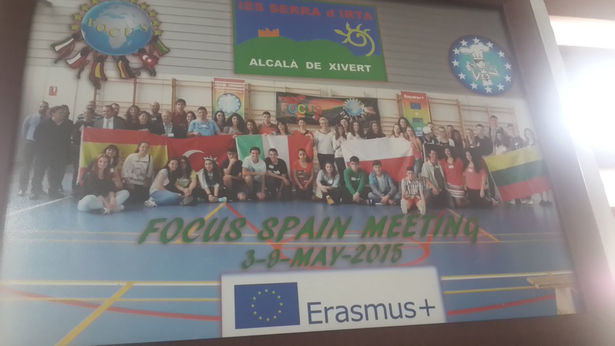AndSalihli's tweet photo. 2014-2016 yıllarında okulumuzun yapmış olduğu Erasmus projesi. #salihlideeğitim #özledikogünleri
-Türkiye 
-İspanya 
-İtalya
-Almanya 
-Polonya 
-Litvanya https://t.co/gP6jSuYNnb