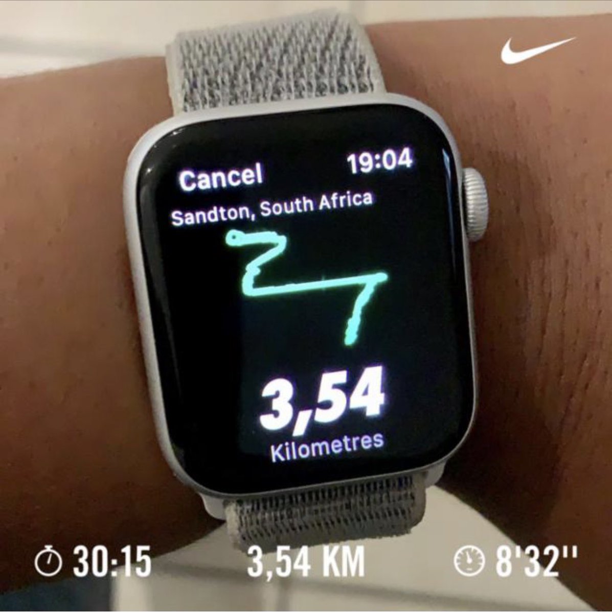 Yeeeeeeeeeeeeeeaaay #ereng2021 😅 We are back #RunningWithTumiSole #nikerunclub #nikerunning #nike #fitnessgirl #herbalifenutrition #FetchYourBody2021 #tuesdayvibe #healthylifestyle #Level3Lockdown @RunningWithTum1 Happy New Run Year 🥳👟