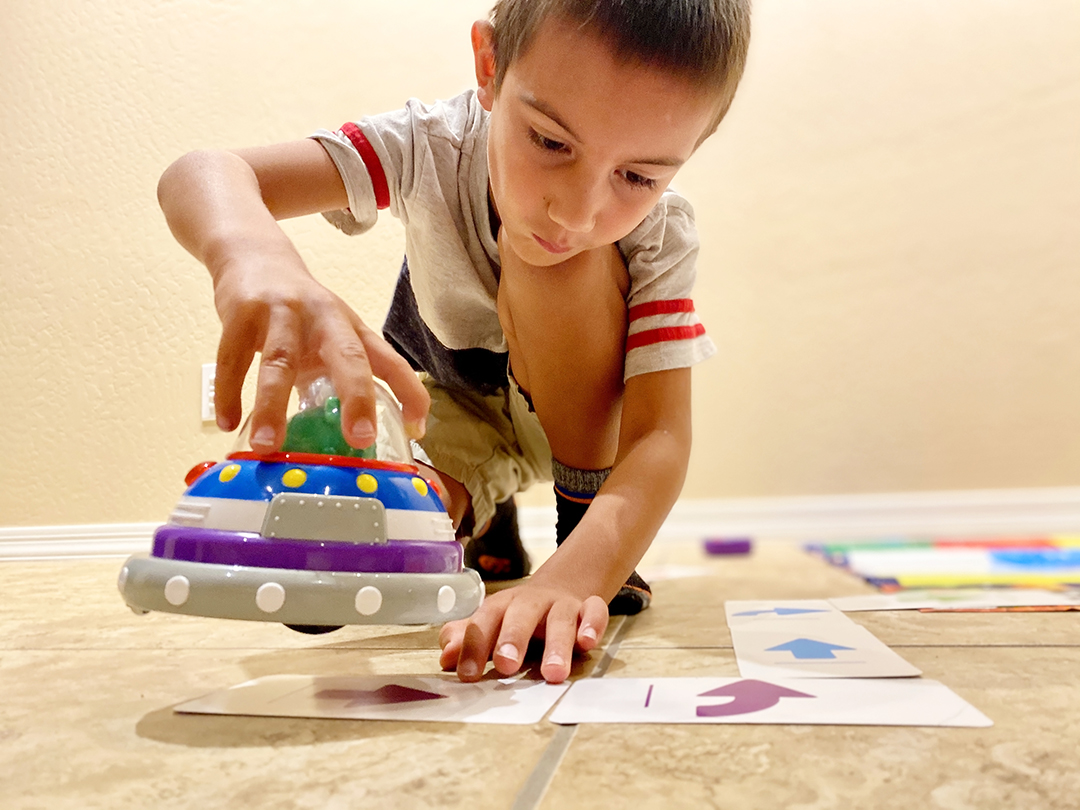 LearningJourney's tweet image. Code & Learn Space Ship!
Introduce children to basic programming and coding with this fun, light up, infrared remote control space ship! 🚀🤖
#Codingtoy #Spaceship #remotecontrol #LearningisFun