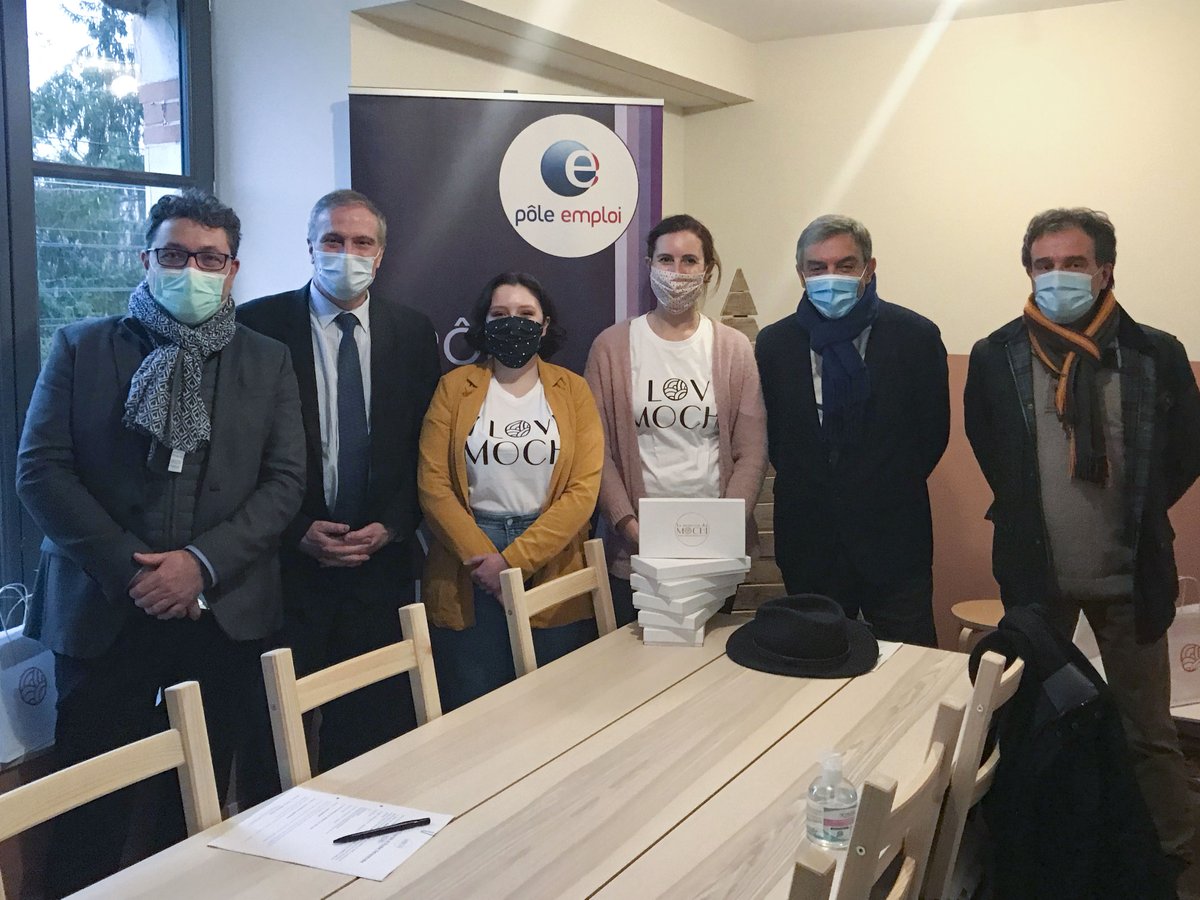 📢Signature hier du 1er contrat initiative emploi du département à "la maison du Mochi" à Saint-Martin-le-Beau
Le #CIE permet à l’employeur qui recrute un jeune < 26 ans ou un jeune reconnu travailleur handicapé jusqu’à 30 ans d'être aidé👏
+ d'infos 👉bit.ly/3sj47tl