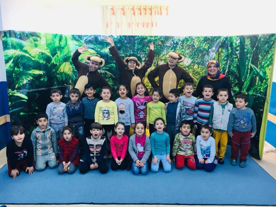 bintepeler's tweet photo. #salihlideeğitim 
#özledikogünleri
Pandemi öncesi okulumuzdaki etkinliklerden bazı kareler; tiyatro gösterileri, trafik eğitimi, sene sonu etkinlikleri, kütüphane gezisi...
@tcmeb
 
@ziyaselcuk
 
@mdikici45
 
@il_mem_45
 
@isadilek61_isa
 
@kutlu_fatma https://t.co/y92Lf14p18