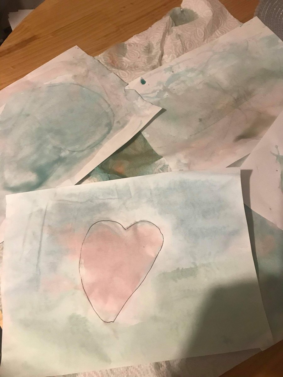 Bartt7611's tweet photo. Lena's ice cubes paintings 
@missomahonystfr @stfrancisps https://t.co/MMMkF0R3XI