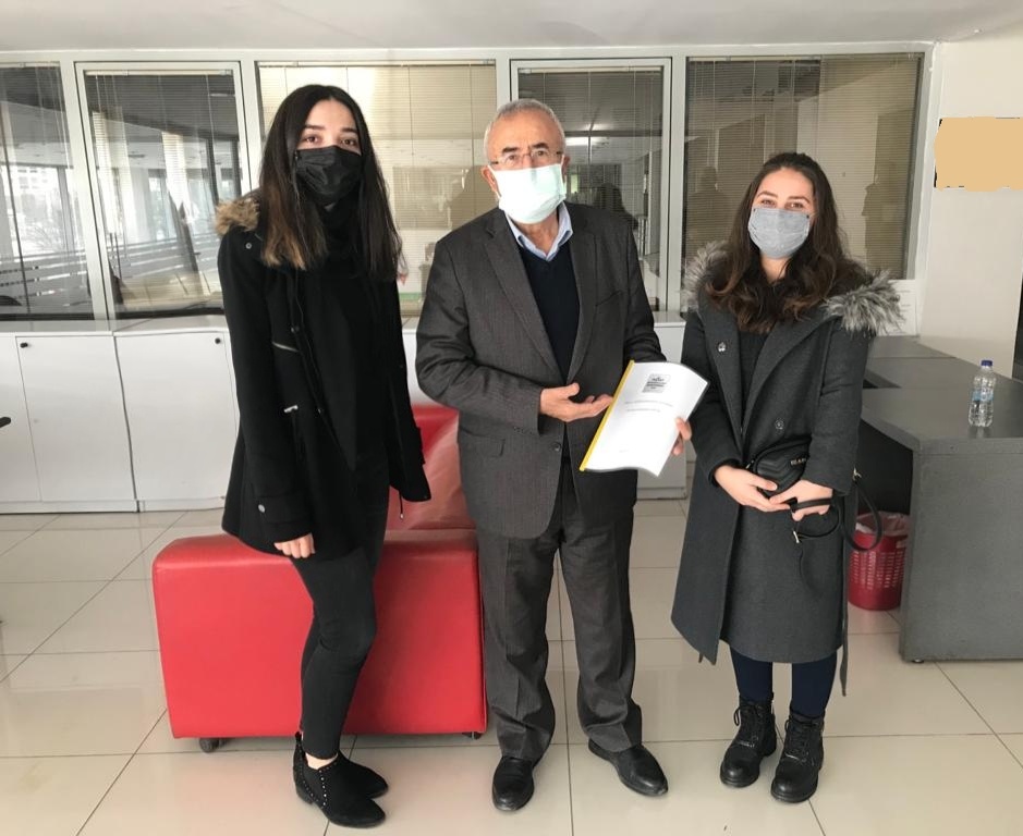Insaatmuh00's tweet photo. Bugün Ak Parti Sivas Milletvekili Sn @mhabibsoluk ile görüştük. İnşaat mühendislerinin istihdam yetersizliği, müşavir firmalar hakkında konuştuk ve talep-önerilerimizi dile getirdik. Sn vekilimize değerli vaktini ayırıp bizleri dinlediği için sonsuz teşekkürlerimizi sunuyoruz👏🏻💐 https://t.co/I8RI6hTjQN