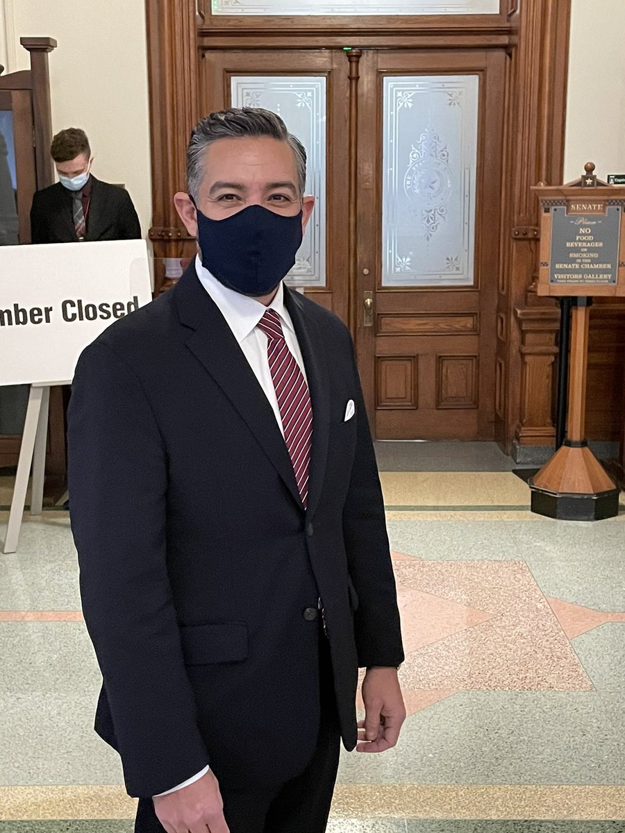 I enter as a Representative and I’ll leave a Senator. #housetrained #txlege.