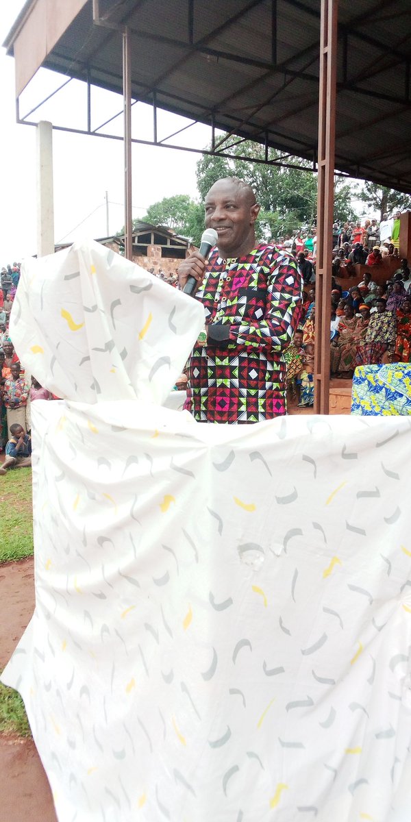 NgoziProvinc's tweet photo. #Buramatari @NgoziProvince @BaranyikwaEpip1 araremesha abenegihugu bomuri komine #Tangara kutagirubwoba kubera #Covid19 bakurikize impanuro bahabwa na @mspls_bdi kandiko Reta #Mvyeyi yamaze kubifata nkankama mukurondera ibikoresho vyabigenewe mukuyipima n'imiti yo kuyivura. https://t.co/MEnSau8aQb