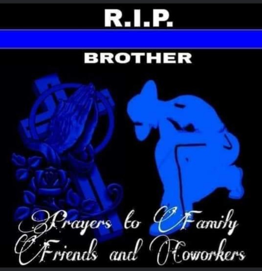 LisaAnde213's tweet photo. @fairfaxsheriff @LivePDMissoula2 God Bless this Brave Warrior. So sad that he was taken out by something SO insidious. Prayers for His Family and His Family in Blue! 💙🙏😢
#BackTheBlue
#PrayForLEOs
#ThinBlueLine https://t.co/nARsbwEIhN