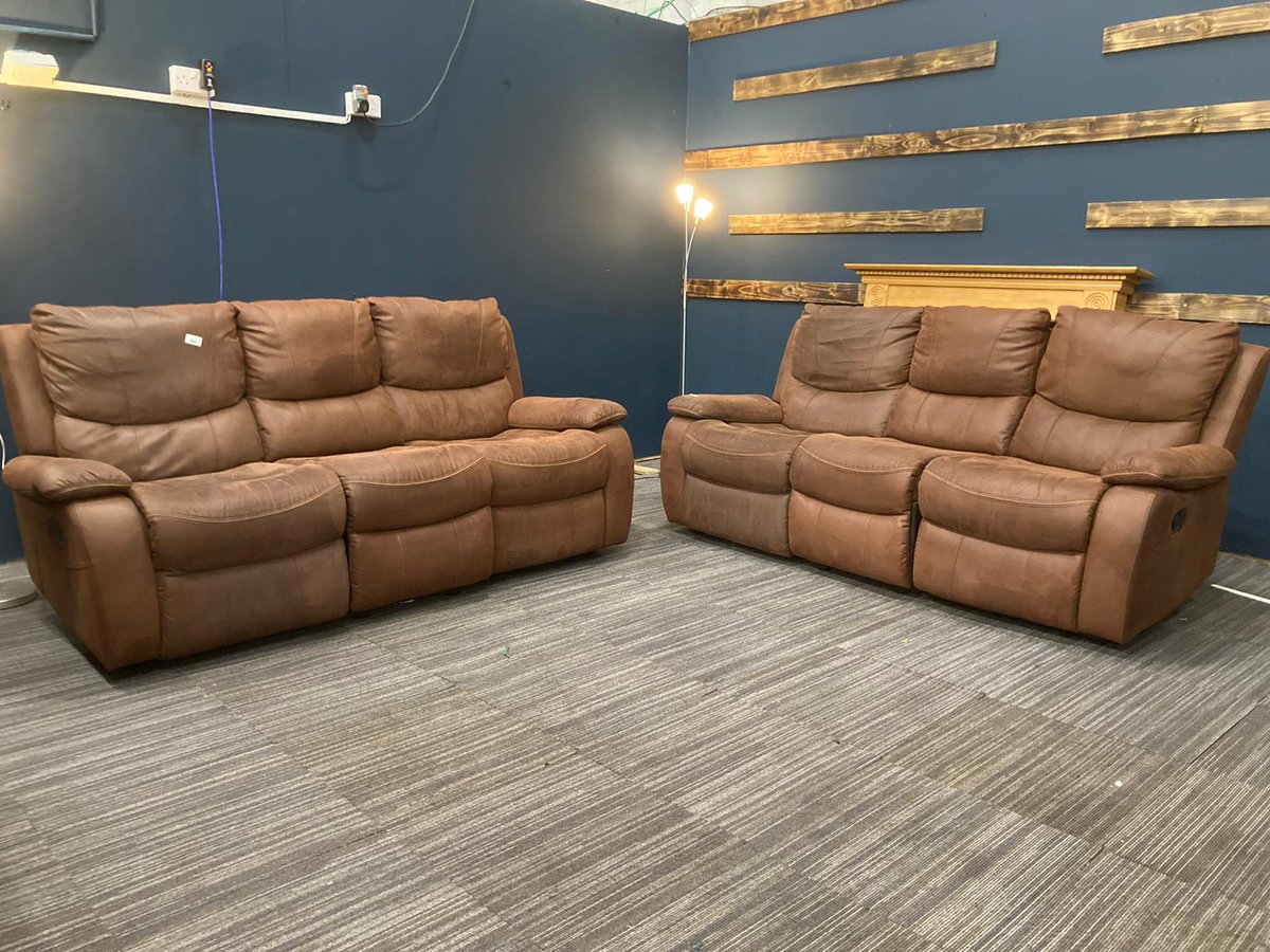 pauldodd_ct's tweet photo. Click and collect and COVID safe delivery  options still available  at all @CT_Furniture stores
Browse a selection  of our stock at
https://t.co/cg5XIhcPnI
Or call your local store
@ct_newcastle
@blyth_ct 
@Ctpeterlee1 
#nevermoreneeded https://t.co/OeldqFLTji