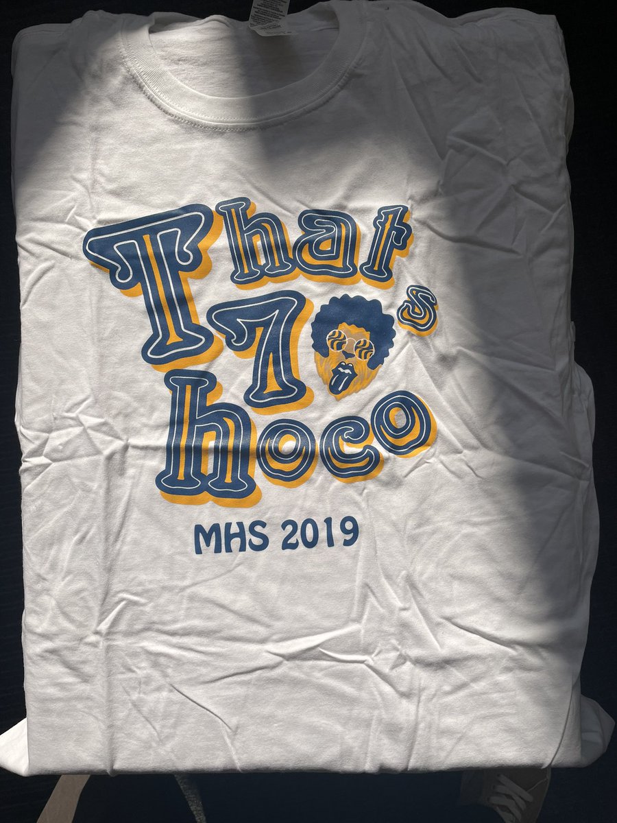 MHSLEAF's tweet photo. Tweet a picture of you using a reusable water bottle for a chance to win this tee shirt @MHSLEAF with #reuasble https://t.co/7DN5pgBZ78