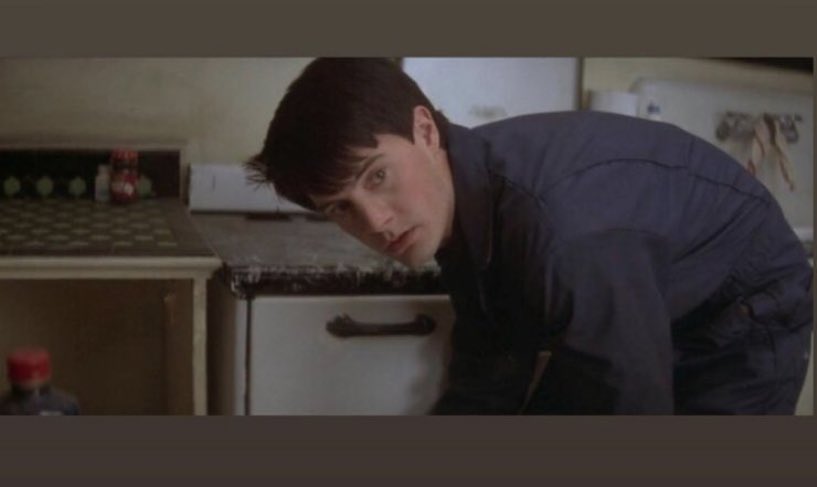 _peaksfreak_'s tweet photo. .
My ideal guy:
1. Looks good in uniform. โ
2. Equal parts detective and pervert โ
3. Knows the chicken
walk. ๐ โ
.
๐
.
#kylemaclachlan #bluevelvet #TwinPeaks #thatexterminatoruniformtho #idontknowifyouareadetectiveorapervert #chickenwalk #davidlynch https://t.co/nQDeR476eJ