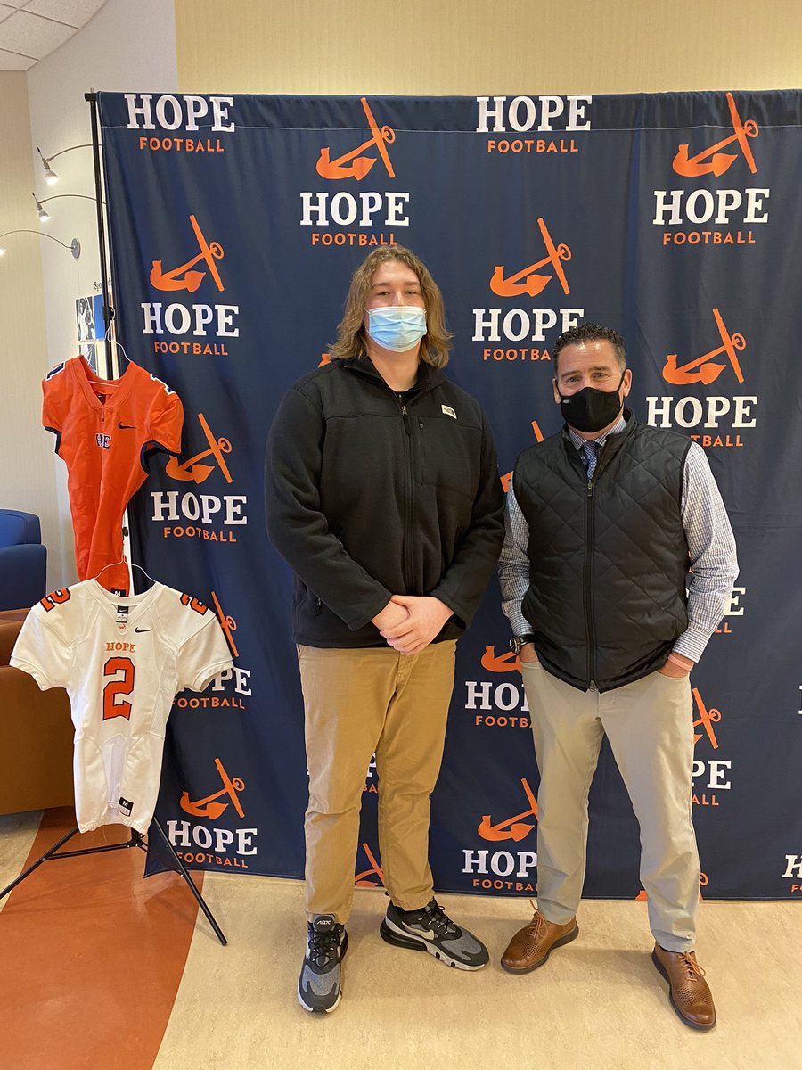 BlakeMonroe17's tweet photo. Great visit at Hope today. Appreciate showing me what Hope has to offer. Go Hope. ⚓️ @PStuursm @coachmricketts https://t.co/3K2sHnRozr