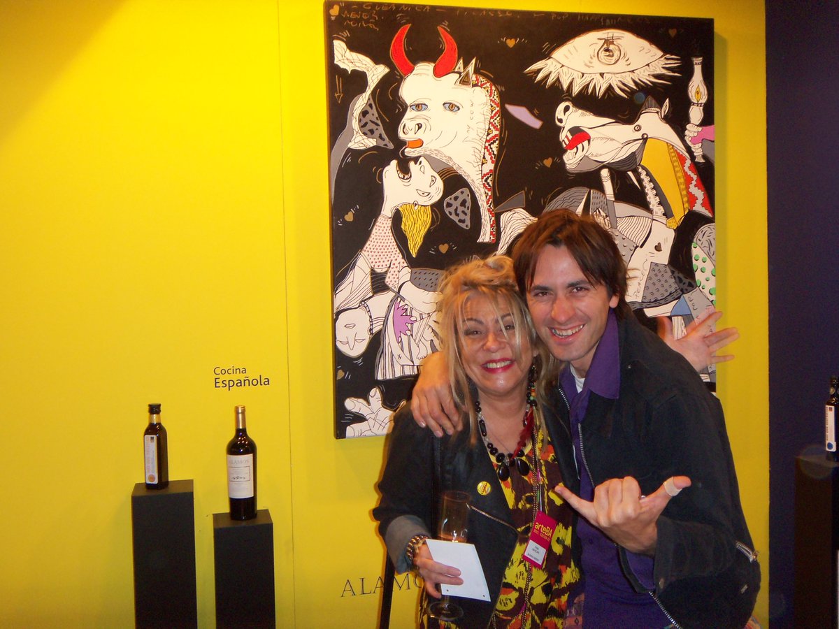 blittopop's tweet photo. HACE 10 AÑOS ATRAS EXPONIA FEBE MI AMIGA EN ARTEBA https://t.co/aiHHwP961I