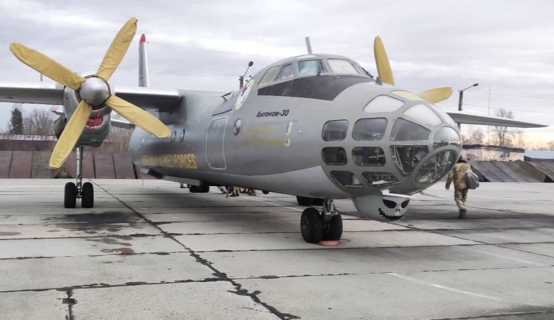 MilAviaUA's tweet photo. #An30 #Ukraine #UkraineAirForce https://t.co/0PE4YPjqJF
