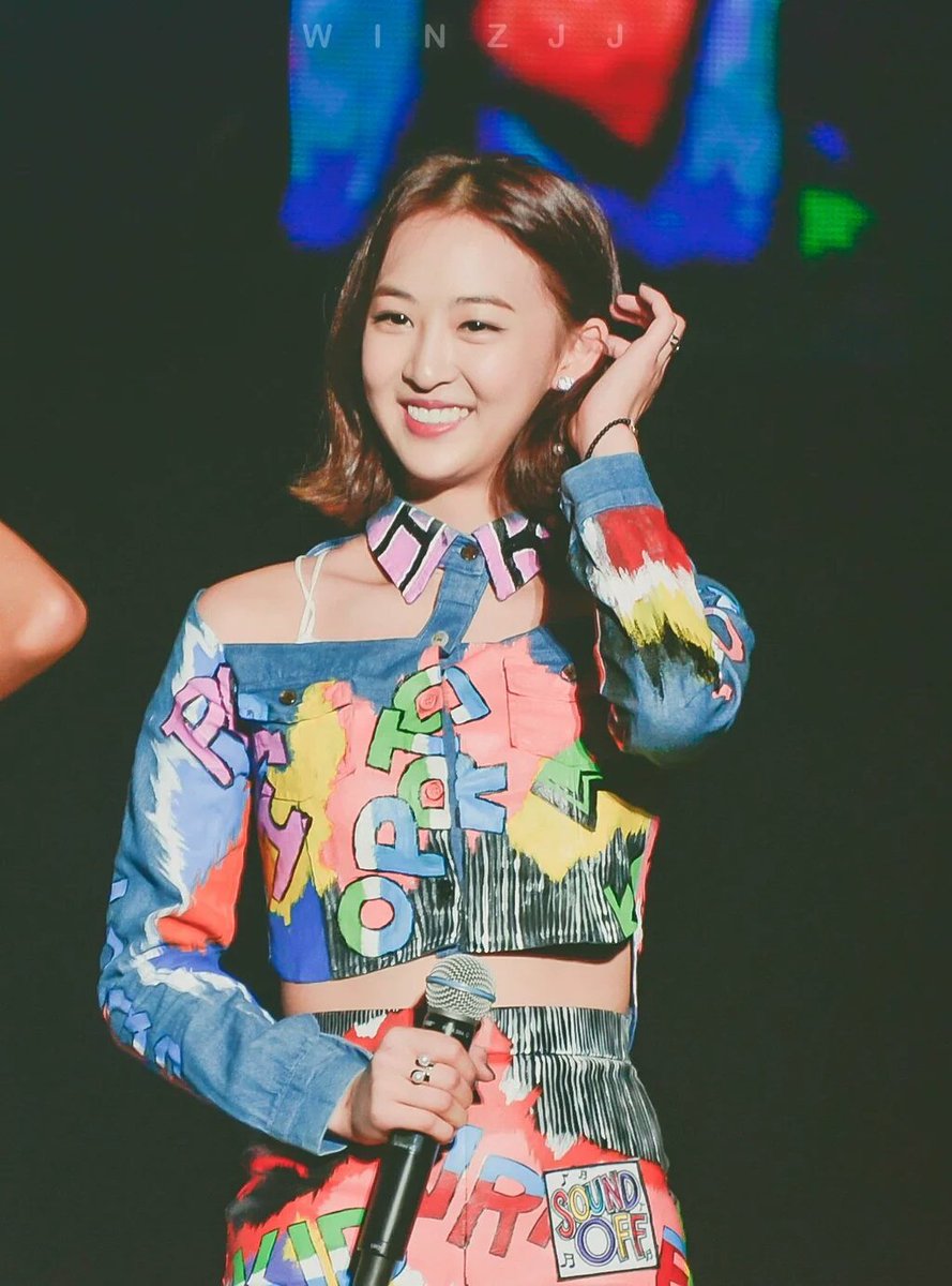 💙🎊
#dasom #씨스타 #다솜