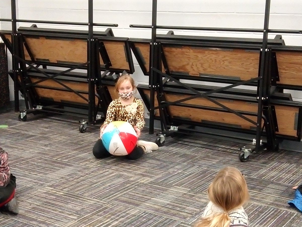 Eagleaires's tweet photo. Reviewing music note names and note values using ball toss boogie! @Crestview2  #CVrelentless https://t.co/imK0R6eXF2