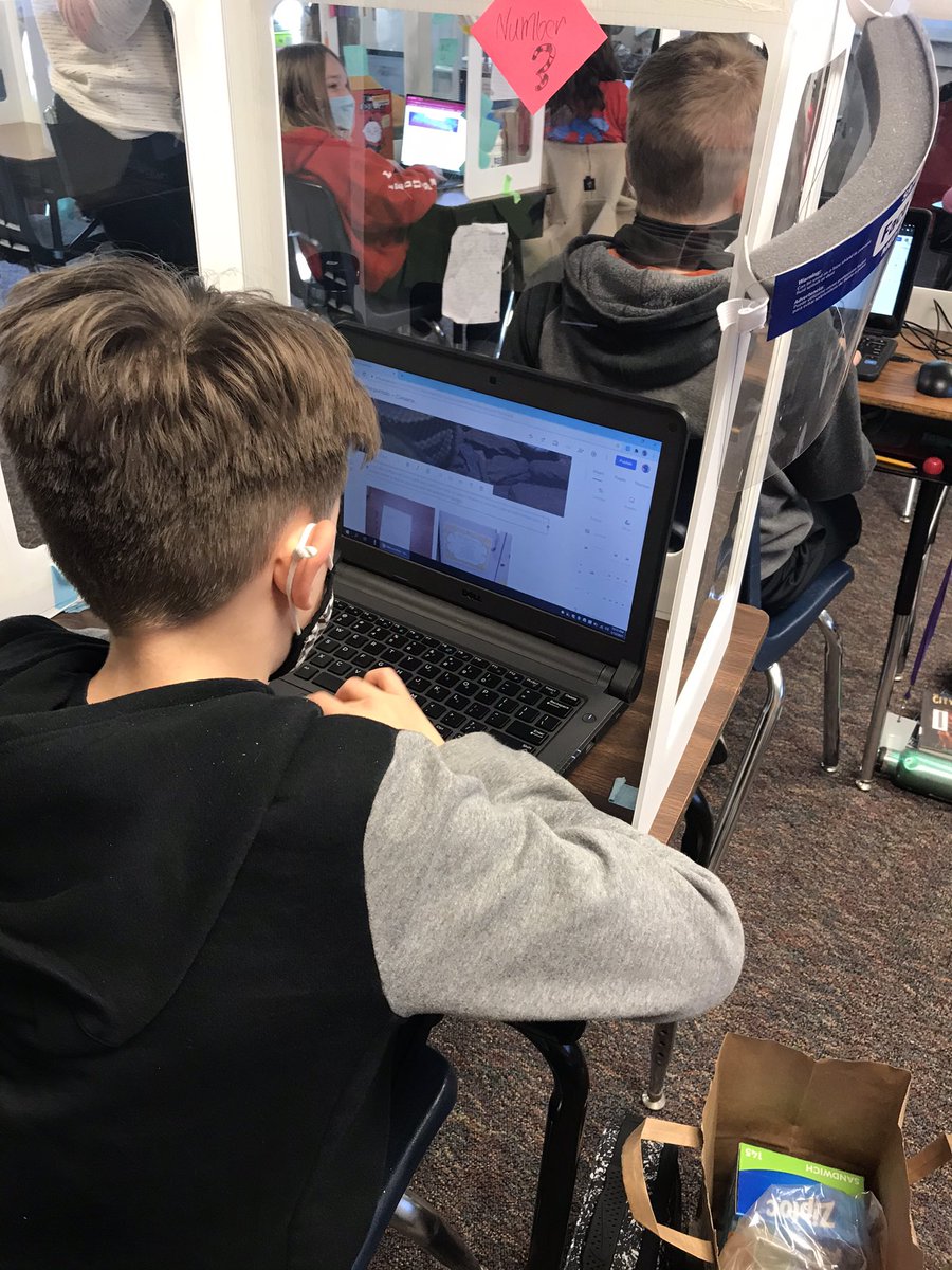 PYPOates's tweet photo. Loved getting to work with students on their portfolio—their excitement and love for learning energizes me!  @MHorkavi @SpicewoodITS @SpicewoodPYP https://t.co/eCp4vFOi4Y