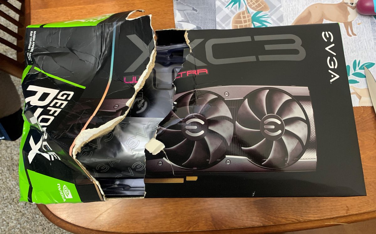 jrkujak's tweet photo. @EVGA_JacobF  -- my 3070 arrived from EVGA today =(

the card was surprisingly in the box but the card was completely bent https://t.co/kfknS8Pnto