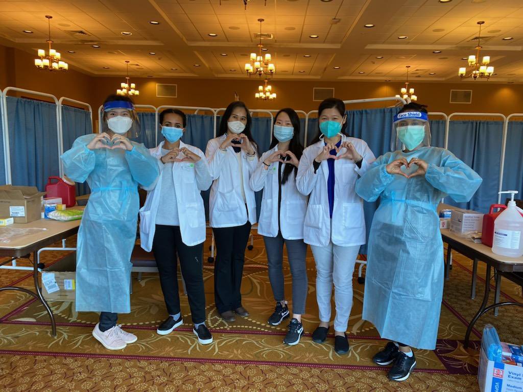 RITESH RAMNAUTH (@riteshramnauth1) on Twitter photo Feeling proud.
One of our COVID-19 vaccinating crew demonstrating Got heart ♥️ during our efforts to end this pandemic here at <a href="/CVSHealth/">CVS Health</a> !
#Region17 #VAstrong #ArmStrong Feeling proud.
One of our COVID-19 vaccinating crew demonstrating Got heart ♥️ during our efforts to end this pandemic here at <a href="/CVSHealth/">CVS Health</a> !
#Region17 #VAstrong #ArmStrong