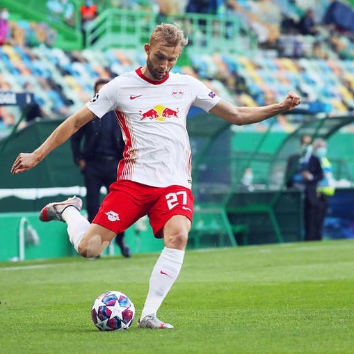 Now I am going to compare this stats with Kimmich, Laimer and Zakaria.The K will stand for KimmichThe L for LaimerAnd the Z for ZakariaThe W is for Witsel.Kimmich also played as a right back for 15 games.That's why he can have more chances created etc.