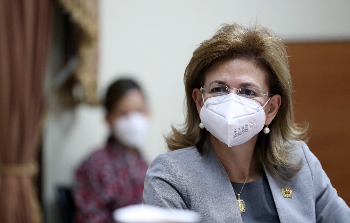 SaludPublicaRD's tweet photo. El objetivo de dicho encuentro fue el de evaluar la situación del COVID-19 en el país, la gestión de la ocupación hospitalaria y el seguimiento de las dosis de emergencia de las vacunas contra la COVID-19. https://t.co/R6L245vPAP