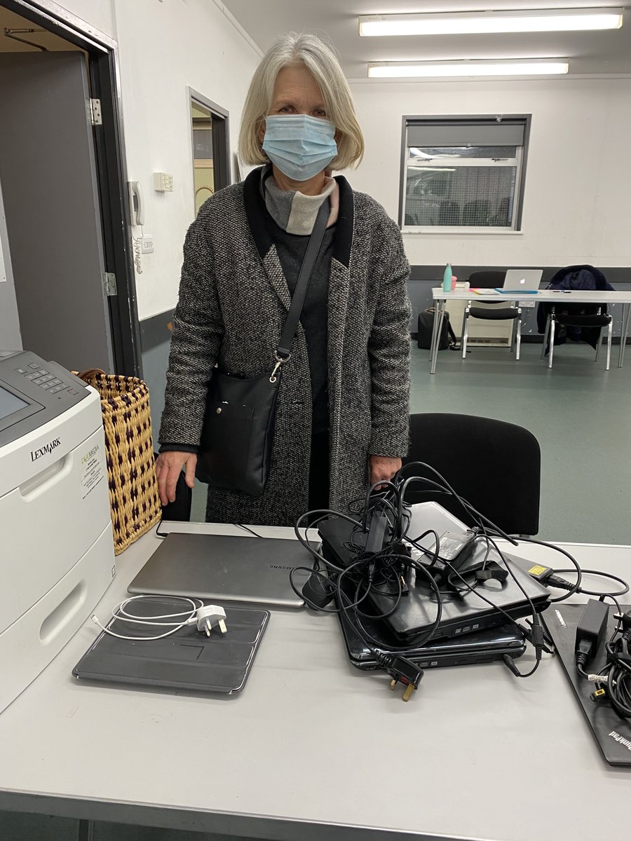 PWRtoConnect's tweet photo. Donations were flooding in this morning to #PowertoConnect. We have had 15 devices arrive and we are 10 devices away from hitting the 500 donation mark! We would love to hit this target this week with your help! Please retweet &amp; share #LaptopsforLearning 💻🔌⭐️ @BatterseaPwrStn https://t.co/JqRPW1G6Kc