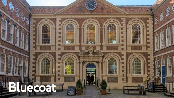 #Opportunity | <a href="/theBluecoat/">Bluecoat</a> is to host a Weston Jerwood Creative Bursaries Fellow as part of a programme to get more people from low socio-economic backgrounds into cultural careers. Fancy applying for the role of Assistant Producer? Full details 💭 👉 
bit.ly/3i9zlP6