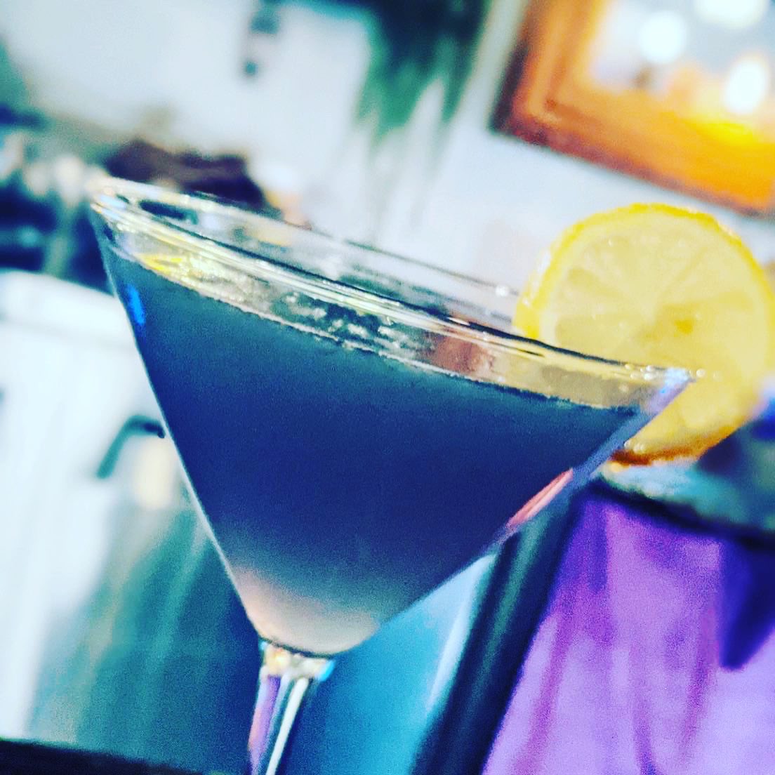 divine_fsw's tweet photo. Hey folks!! Mike Lenz will be playing the blues on his acoustic guitar tonight at Divine! Mike hits the stage at 7pm and will play until around 10pm. Come on out and enjoy what we’ve all missed so much.. LIVE MUSIC! And as always, our amazing food, beer and cocktails!! https://t.co/ZF3xk8oXYE