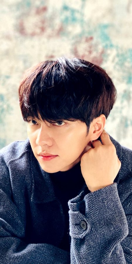 Happy Birthday  multi entertainer leeSeungGi, have a great day through all your activities,stay healthy and happy as always

#HappySeunggiDay
#LeeSeungGi
# 이승기