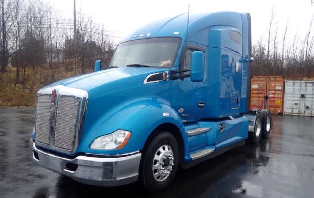 Bayviewtrucks's tweet photo. Just arrived and stocked into our pre owned inventory. 9, 2017, Kenworth T680’s. All the same as pictured below. 
super clean, well maintained.
Contact one of our sales professionals today to get behind the wheel of one. 
1-800-561-9911 or https://t.co/PGIzuANQ8B https://t.co/g2kjLRzKqh