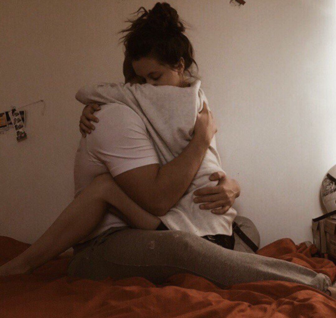 venuscvlt's tweet photo. hug me until i smell like you https://t.co/VGVgCPlE4w