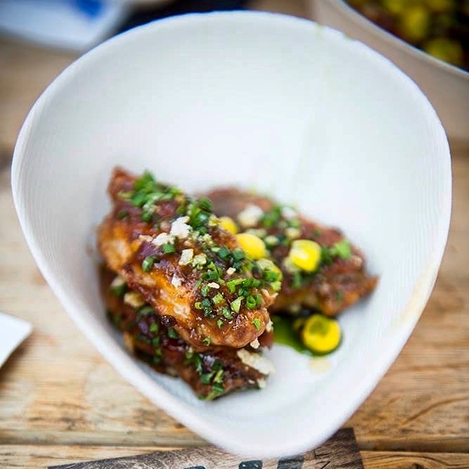 Made from sugarcane with the most sophisticated design. #Nothingbeatsnature and this perfect plate 👌