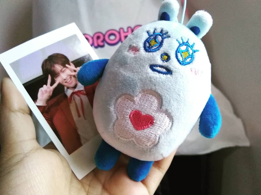 yesungoppasaran's tweet photo. Mi bendición #Noonnoo @offclASTRO @jp_offclROROHA #ASTRO #ROROHA #MEXICO https://t.co/r3egatC16M