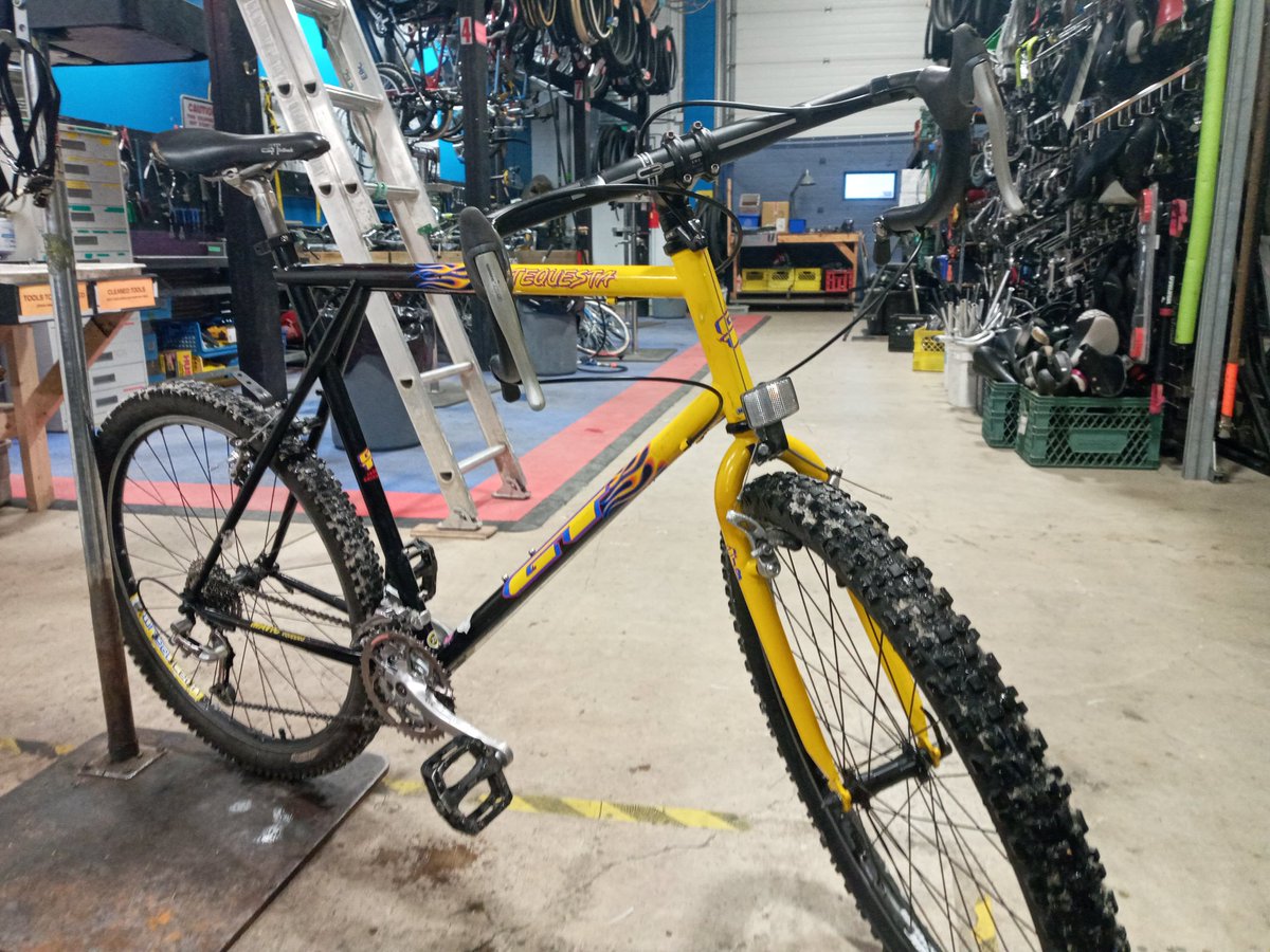 See kids, in the old days, we're doesn't have fatbikes, gravel bikes, 29ers, any of that. We had a bunch of semi- compatible parts and we made it work